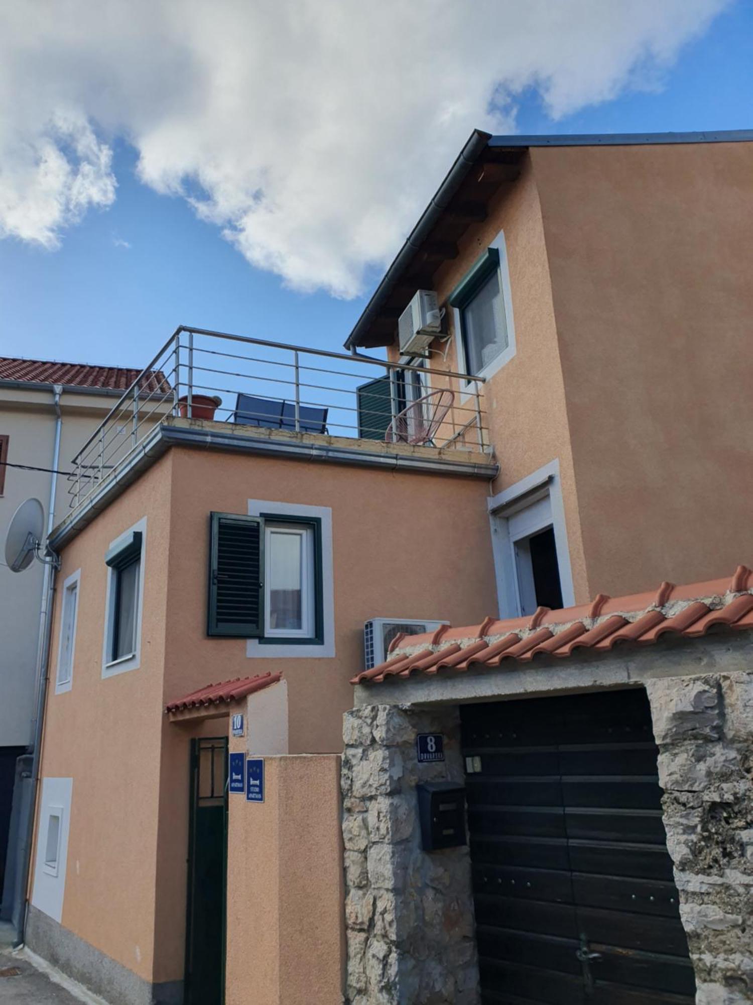 Apartment'S Dalmatia Шибеник Экстерьер фото