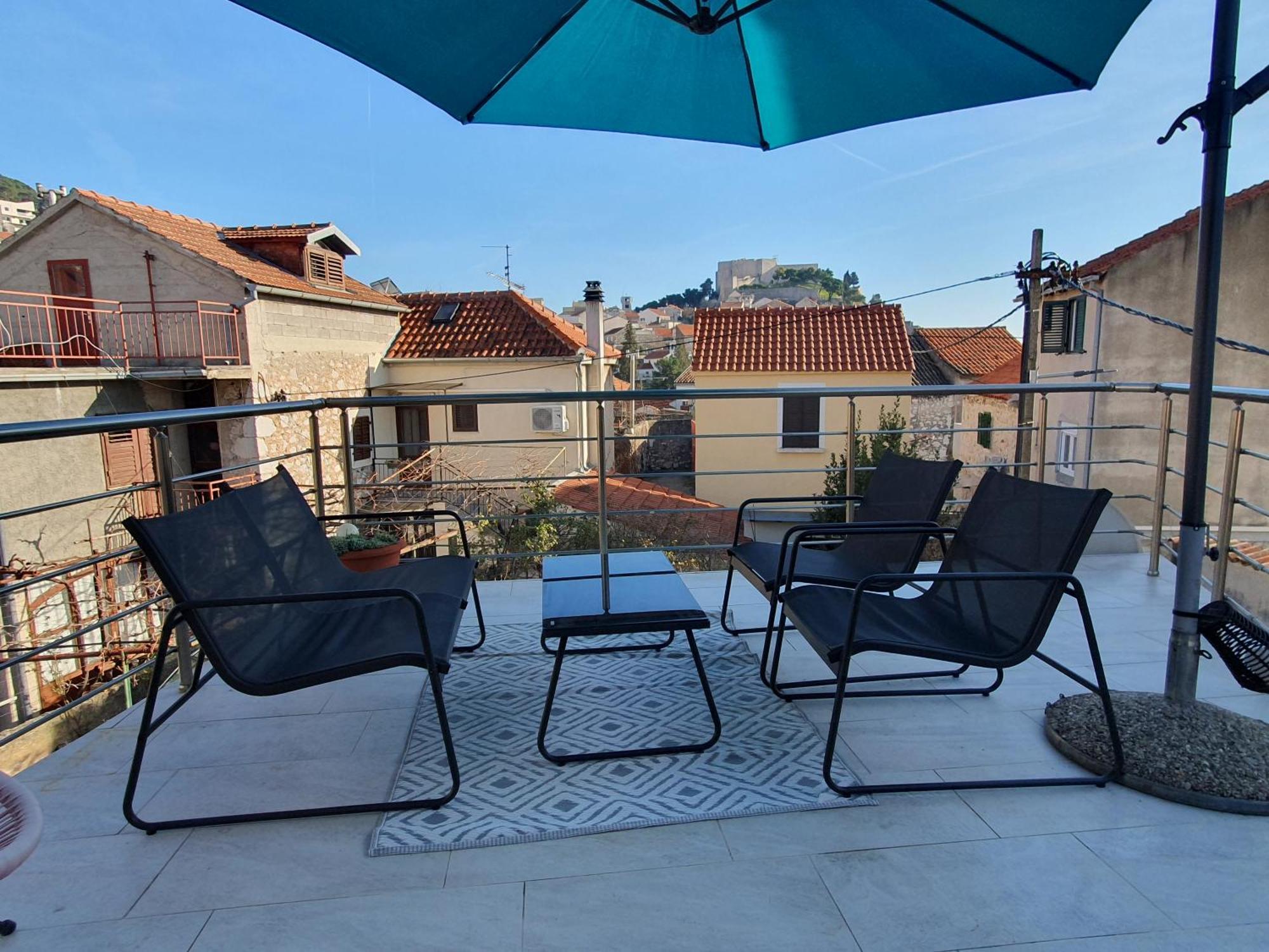Apartment'S Dalmatia Шибеник Экстерьер фото
